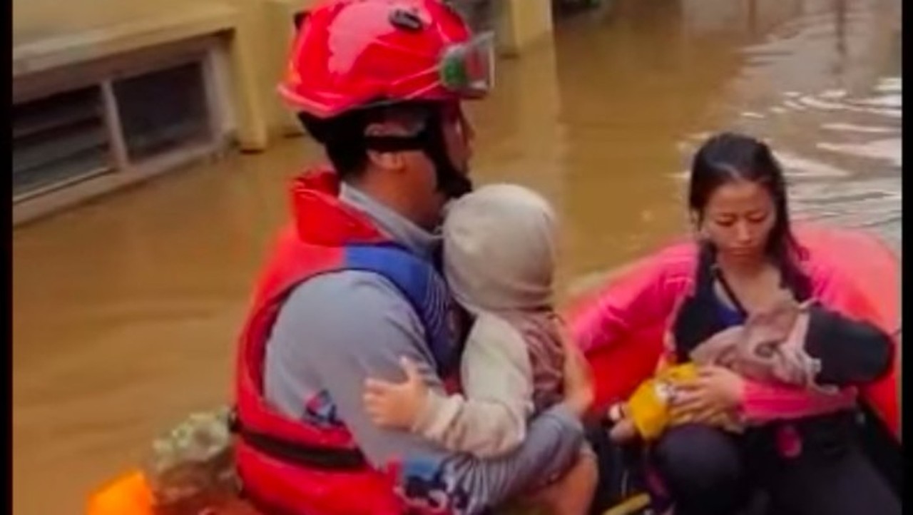 Banjir Rawajati 1,5 Meter, Puluhan RT di Jakarta Terendam Pagi Ini