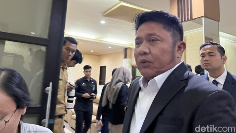 Gubernur Sumsel Herman Deru Dukung Penuh Polri Tetap di Bawah Presiden Gubernur Sumsel Herman Deru Dukung Penuh Polri Tetap di Bawah Presiden