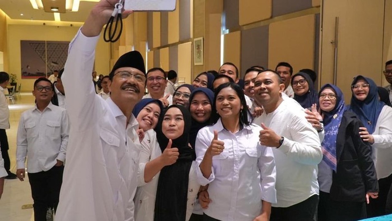 Mensos Gus Ipul Tekankan Integritas dan Mutu Lulusan dalam Konsolidasi Sekolah Rakyat 2026 Mensos Gus Ipul Tekankan Integritas dan Mutu Lulusan dalam Konsolidasi Sekolah Rakyat 2026