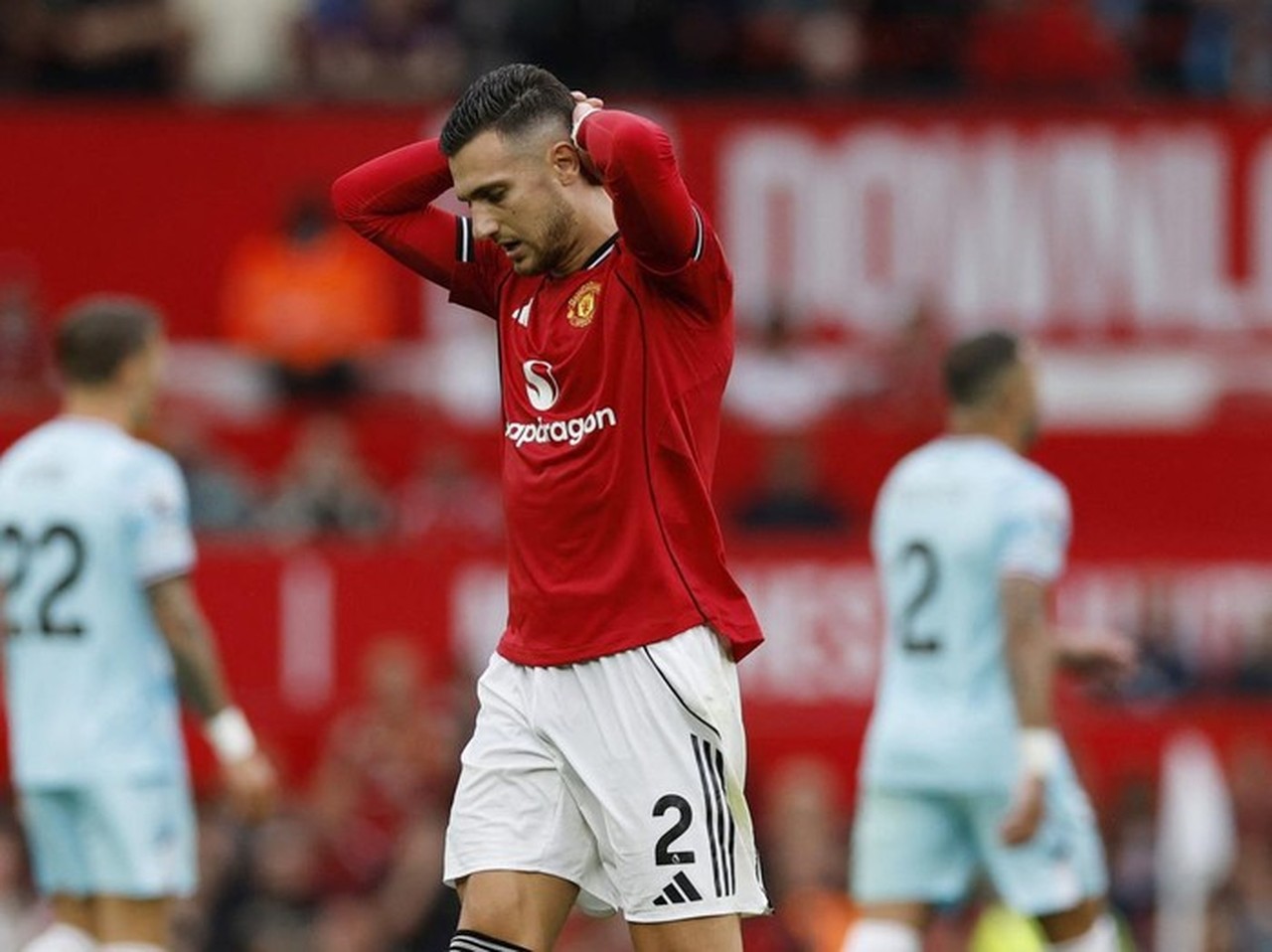 Real Madrid Bidik Diogo Dalot, Trent Alexander-Arnold Tak Sesuai Ekspektasi