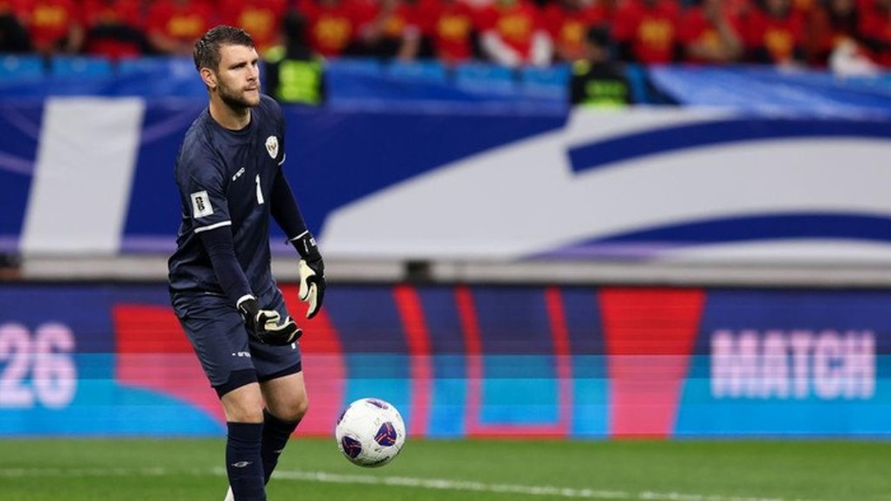 Maarten Paes Segera Diresmikan sebagai Kiper Baru Ajax Amsterdam, Kontrak hingga 2029 Maarten Paes Segera Diresmikan sebagai Kiper Baru Ajax Amsterdam, Kontrak hingga 2029