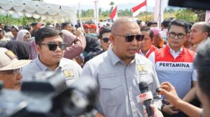 Andre Rosiade Puji Dony Oskaria: Pembangunan Huntara Korban Bencana Sumbar Cepat dan Tuntas