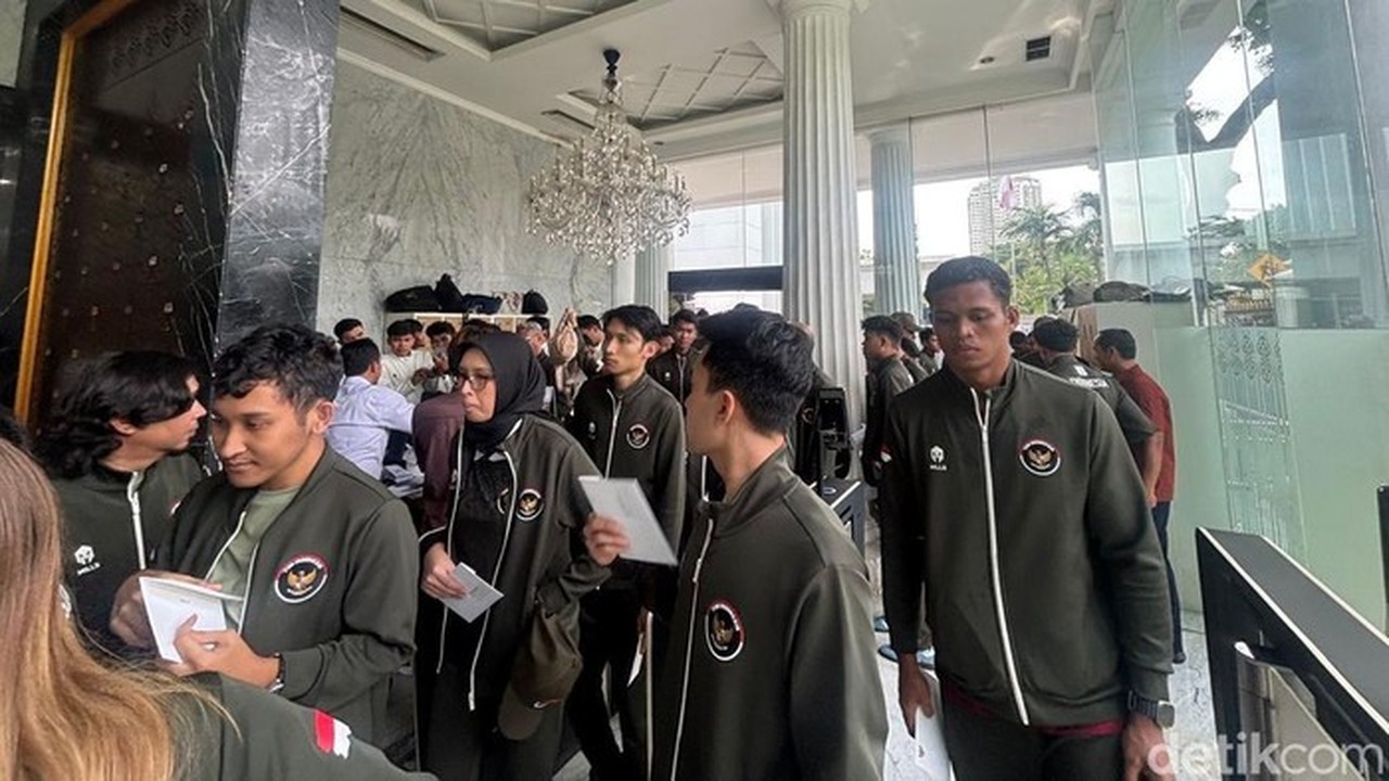 Menpora dan Atlet Peraih Medali SEA Games 2025 Tiba di Istana Jelang Terima Bonus dari Presiden Prabowo