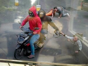 Residivis Curat dan Sajam Kembali Beraksi, Jambret iPhone 16 Pro di Kelapa Gading