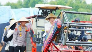 Kapolri Jenderal Listyo Sigit: Panen Jagung Polri Capai 3,5 Juta Ton Sepanjang 2025