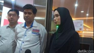 Inara Rusli Akui Sulit Berdamai dengan Istri Pertama Suami, Komunikasi Terputus