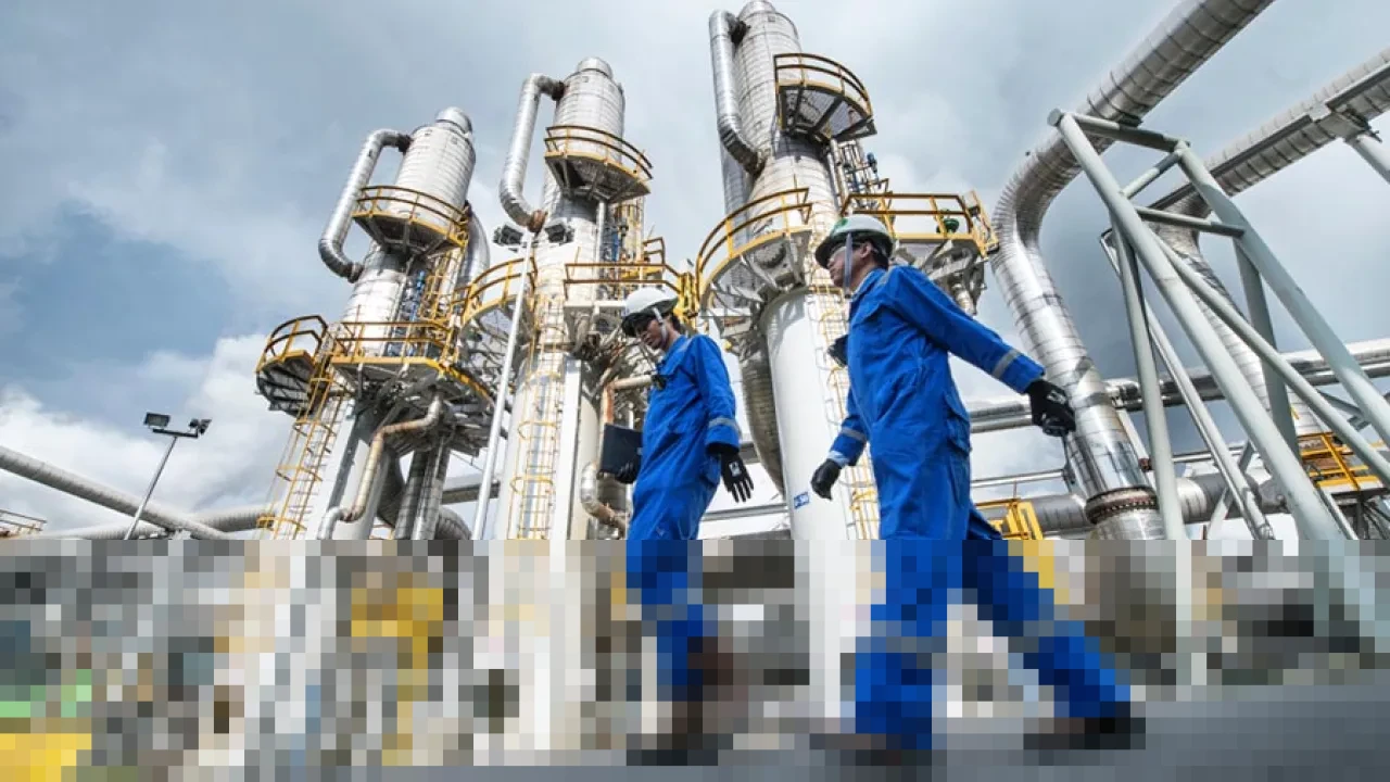 Kolaborasi BREN dengan SLB Angkat Saham Barito Renewables, IHSG Nyaris Stagnan