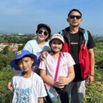 Aden Bajaj Ungkap Perbedaan Mencolok Hobi Anak: Putri Suka Tampil, Putra Alergi Kamera