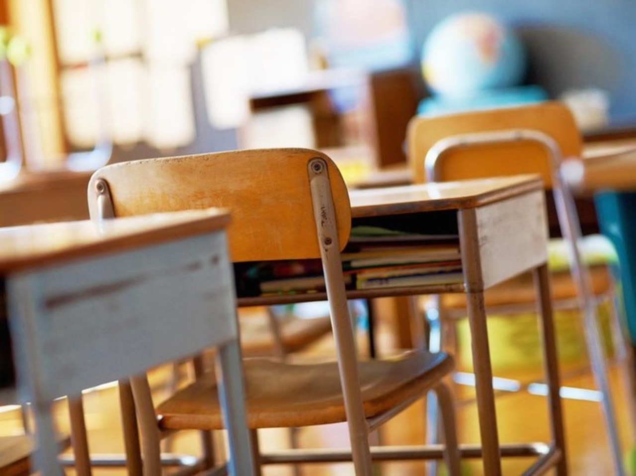 Atap Ruang Kelas SD di Cilebut Bogor Ambruk, Satu Siswa Terluka Akibat Tertimpa Reruntuhan