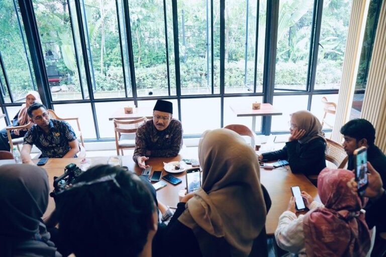 Mensos Saifullah Yusuf Serukan Gerakan Peduli Tetangga untuk Lindungi Warga Rentan