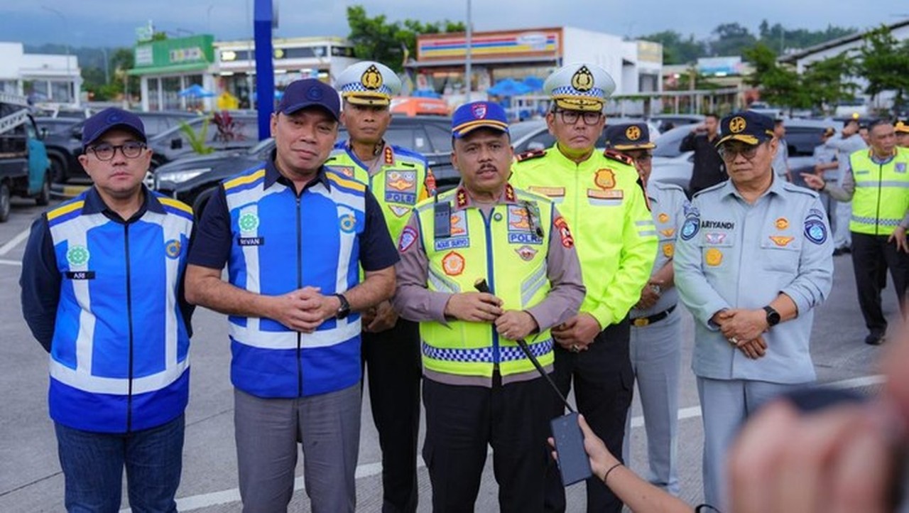 Foto: Kakorlantas Beserta Jajaran Tinjau Rest Area Km 66 Tol Pandaan Malang (dok Istimewa)
