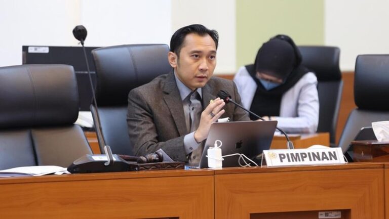 Ibas Dorong Reformasi Ekonomi Berkeadilan dan Perkuat Pasar Modal Nasional Ibas Dorong Reformasi Ekonomi Berkeadilan dan Perkuat Pasar Modal Nasional