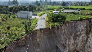Menteri PU Dody Hanggodo Tinjau Longsor Aceh Tengah, Tiga Kali Terjadi Gemuruh Saat di Lokasi