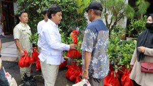Gerindra Bagikan Ribuan Bibit Pohon Buah di HUT ke-18, Simbol Perjuangan Jangka Panjang