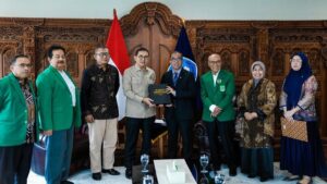 Fadli Zon Jajaki Kerja Sama Kebudayaan dan Sejarah dengan Kemendikbudristek dan UNAS