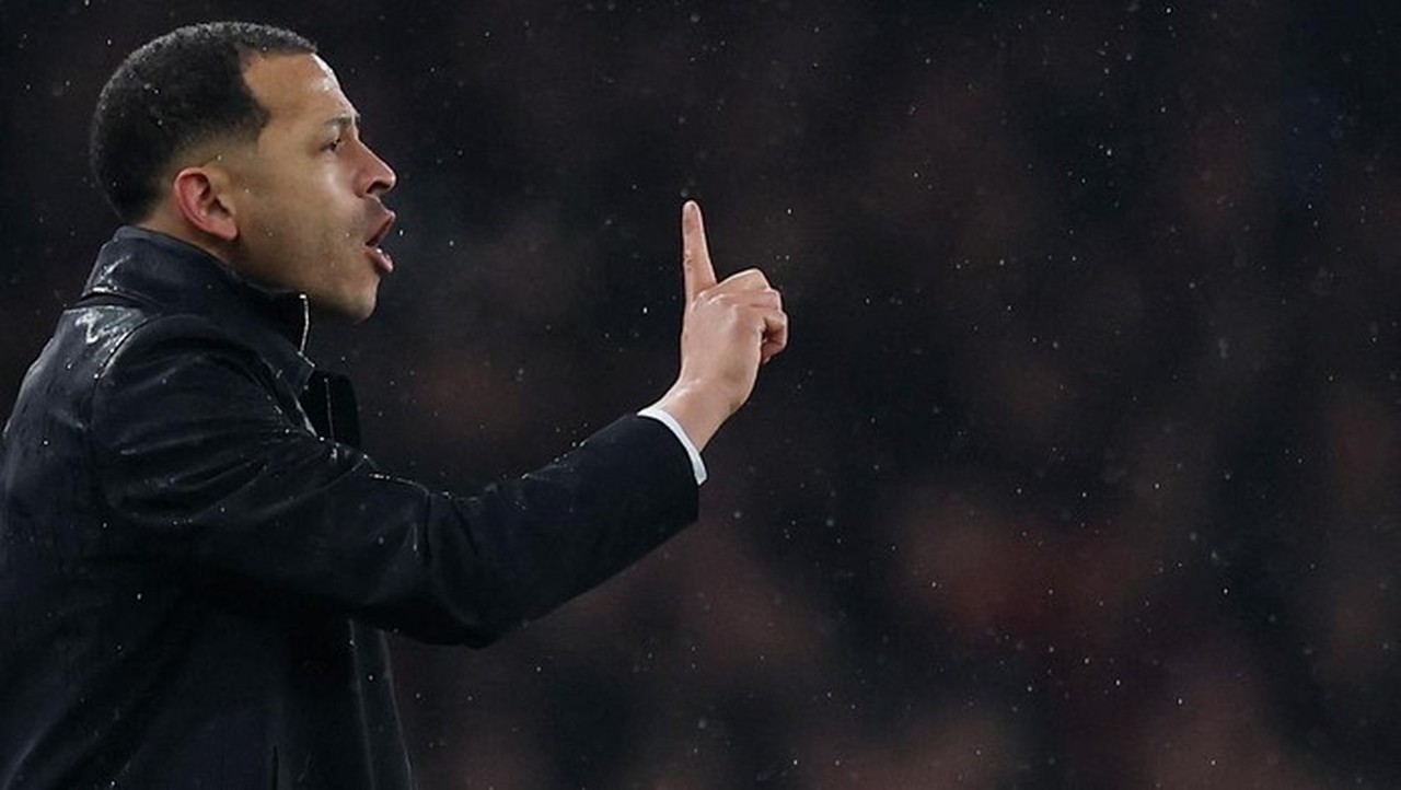 Taktik Liam Rosenior Dikritik Usai Chelsea Kalah dari Arsenal, Begini Responsnya