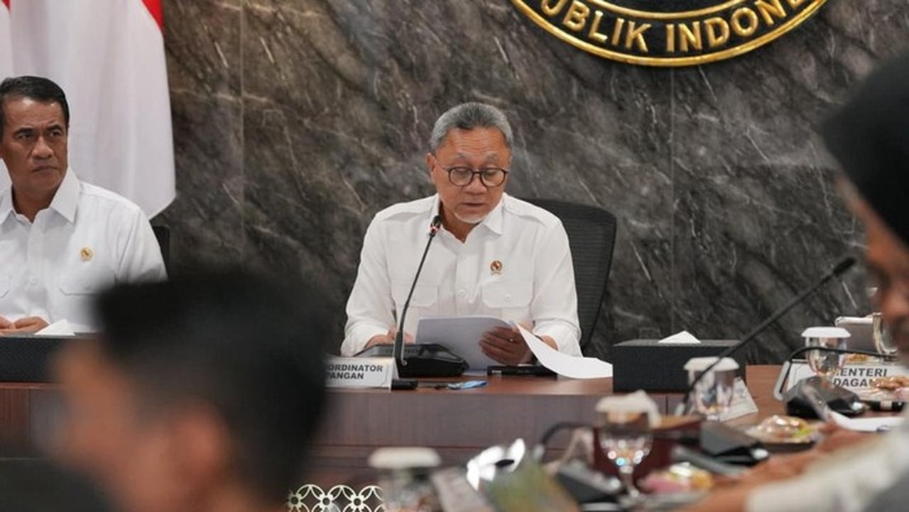Zulhas Targetkan Swasembada Protein 2026 Lewat Kampung Nelayan dan Bioflok
