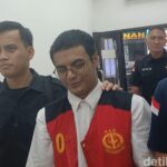 Keluarga Rutin Jenguk Vadel Badjideh di Lapas Cipinang, Bawa Kue Buatan Ibu