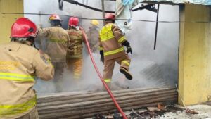 Tabung Gas Bocor Picu Kebakaran di Toko Laundry Parung Bogor, Api Padam dalam 1 Jam