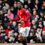 Kobbie Mainoo Bersinar di Bawah Carrick, Keputusan Amorim Dipertanyakan