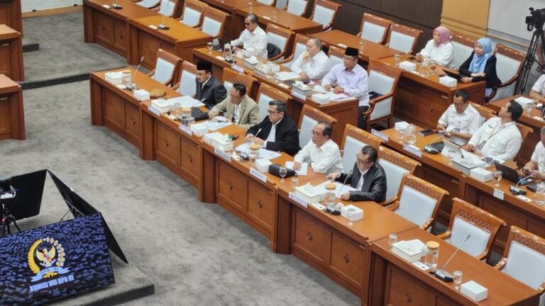 BPJPH: Penjualan Babi dan Alkohol Diperbolehkan Asal Cantumkan Label Non-Halal