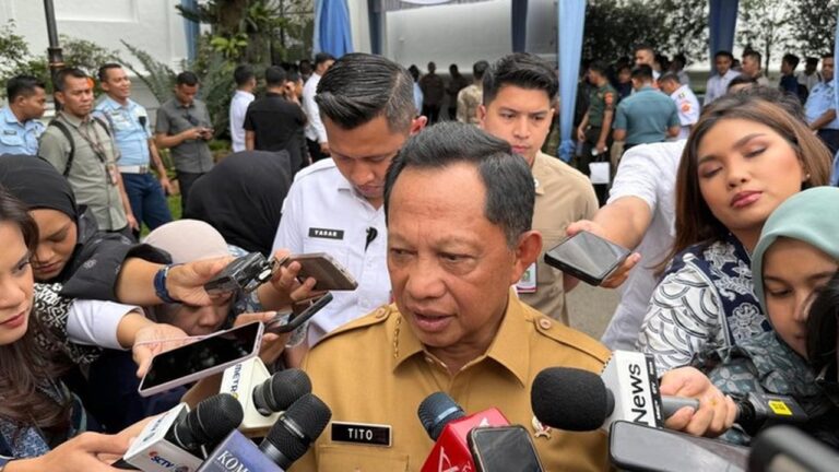 Mendagri Tito Karnavian Luncurkan Program ‘Bersih Lingkungan’ Tiap Selasa-Jumat untuk Pemda