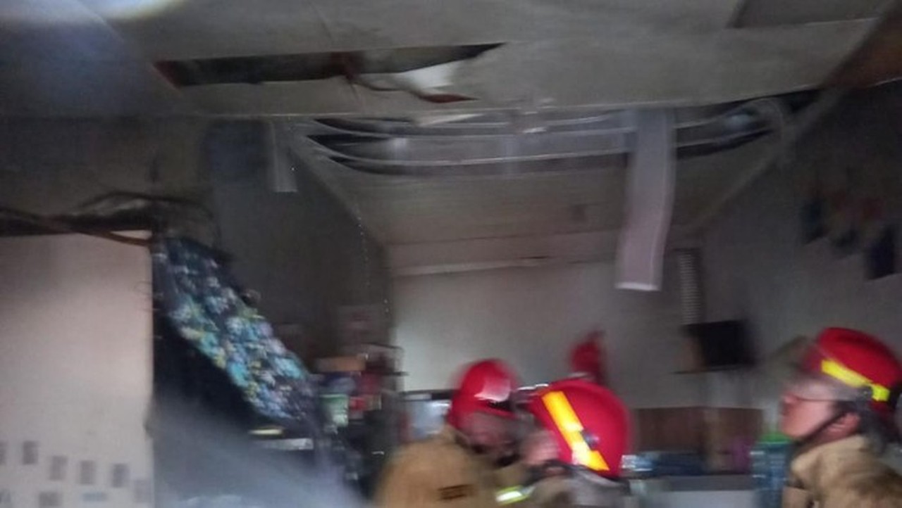 Rumah di Jonggol Bogor Dilalap Api, Diduga Korsleting Listrik Jadi Pemicu Utama