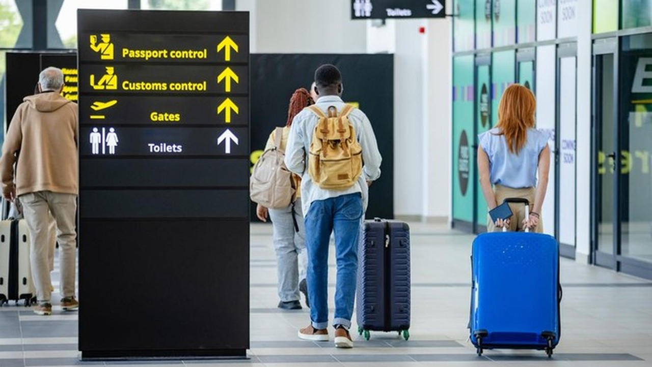 WN Pakistan Diamankan di Soetta, Diduga Terlibat Love Scamming, Polisi Belum Terima Laporan