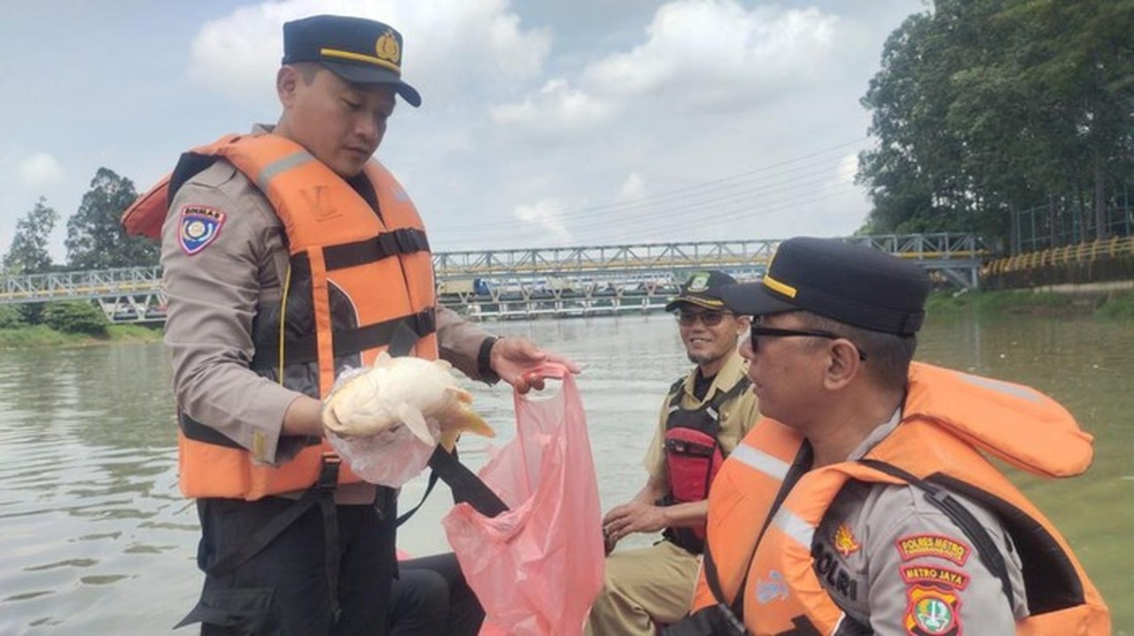 Sungai Cisadane Tercemar Pestisida Pascabakar Gudang, Polisi Salurkan Air Bersih