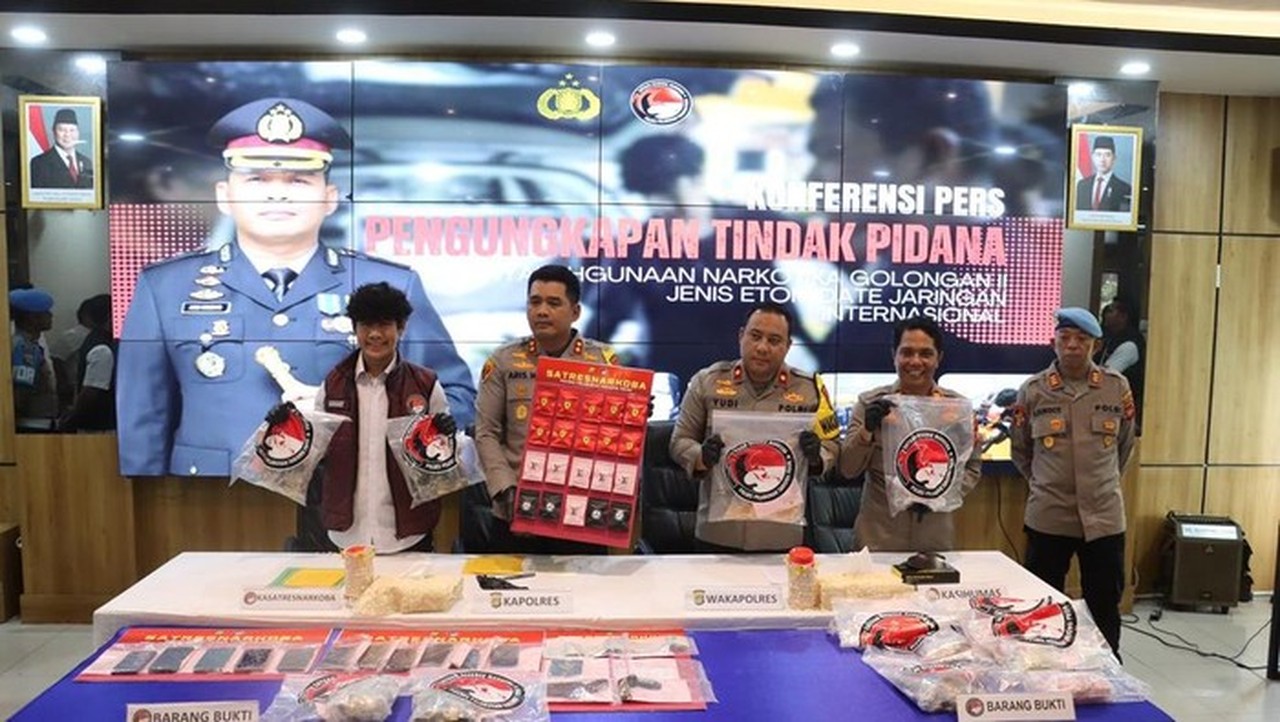 Polres Tanjung Priok Sita 5.139 Vape Liquid Narkoba Jaringan Internasional