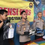 Mahasiswi di Yogyakarta Berani Kejar dan Tabrak Jambret HP Hingga Jatuh