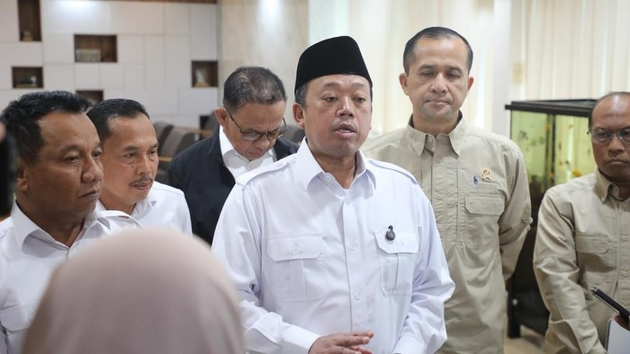 Menteri ATR/BPN Nusron Wahid Pulihkan 717 Sertipikat Tanah Transmigran di Kalimantan Selatan Menteri ATR/BPN Nusron Wahid Pulihkan 717 Sertipikat Tanah Transmigran di Kalimantan Selatan