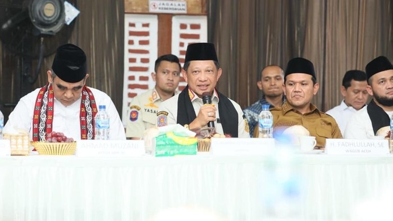 Tito Karnavian Apresiasi Peran Ulama Aceh dalam Penguatan Mental Pengungsi Pascabencana