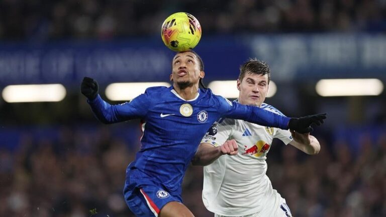 Babak Pertama Liga Inggris: Joao Pedro Bawa Chelsea Ungguli Leeds United 1-0