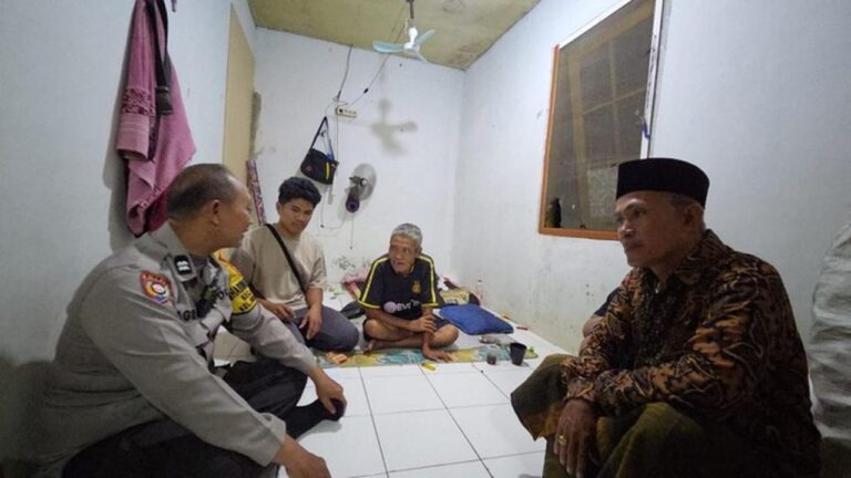 Usai Viral Dituduh Jukir Liar, Pihak Warung Bakso di Jakut Minta Maaf ke Pensiunan Guru