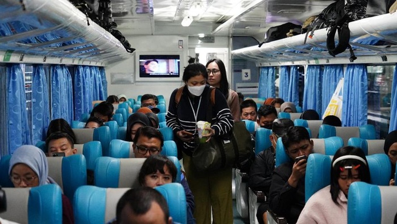 Ilustrasi Penumpang Kereta Api (foto: Dok. Pt Kai)