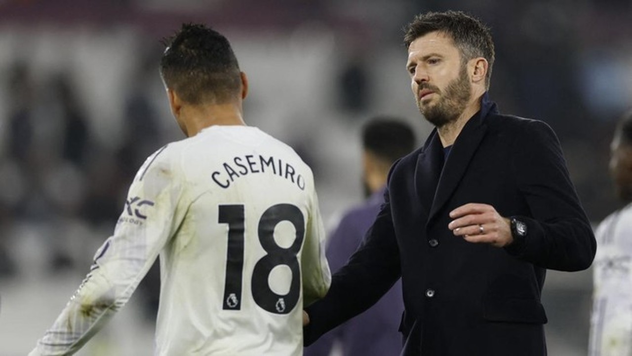 Tren Identik: Carrick dan Rosenior Kompak Raih 4 Kemenangan Beruntun Sebelum Imbang