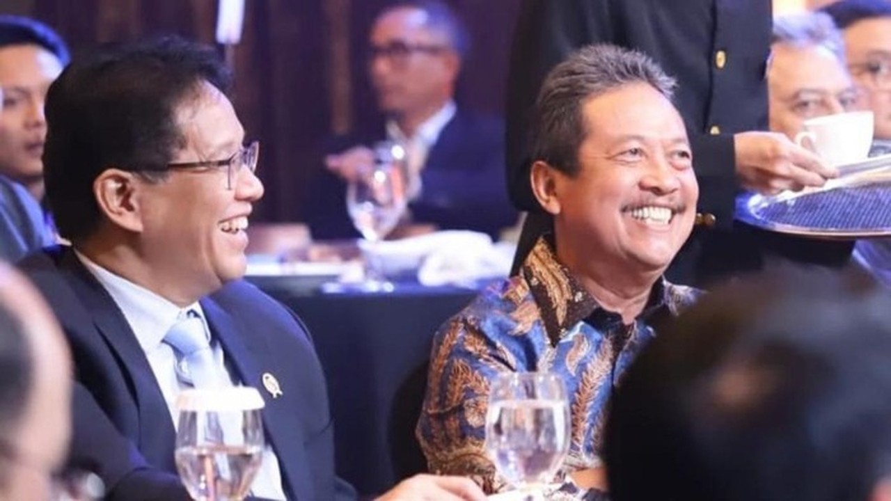Menteri Trenggono dan Purbaya Pamer Foto Bersama Usai Adu Argumen Anggaran Kapal di Medsos