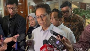 Menkes Budi: Rumah Sakit Dilarang Tolak Pasien Katastropik PBI, Laporkan Jika Terjadi