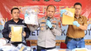 Sejoli di Bekasi Ngaku Menyesal Buang Bayi, Berharap Ada yang Merawat