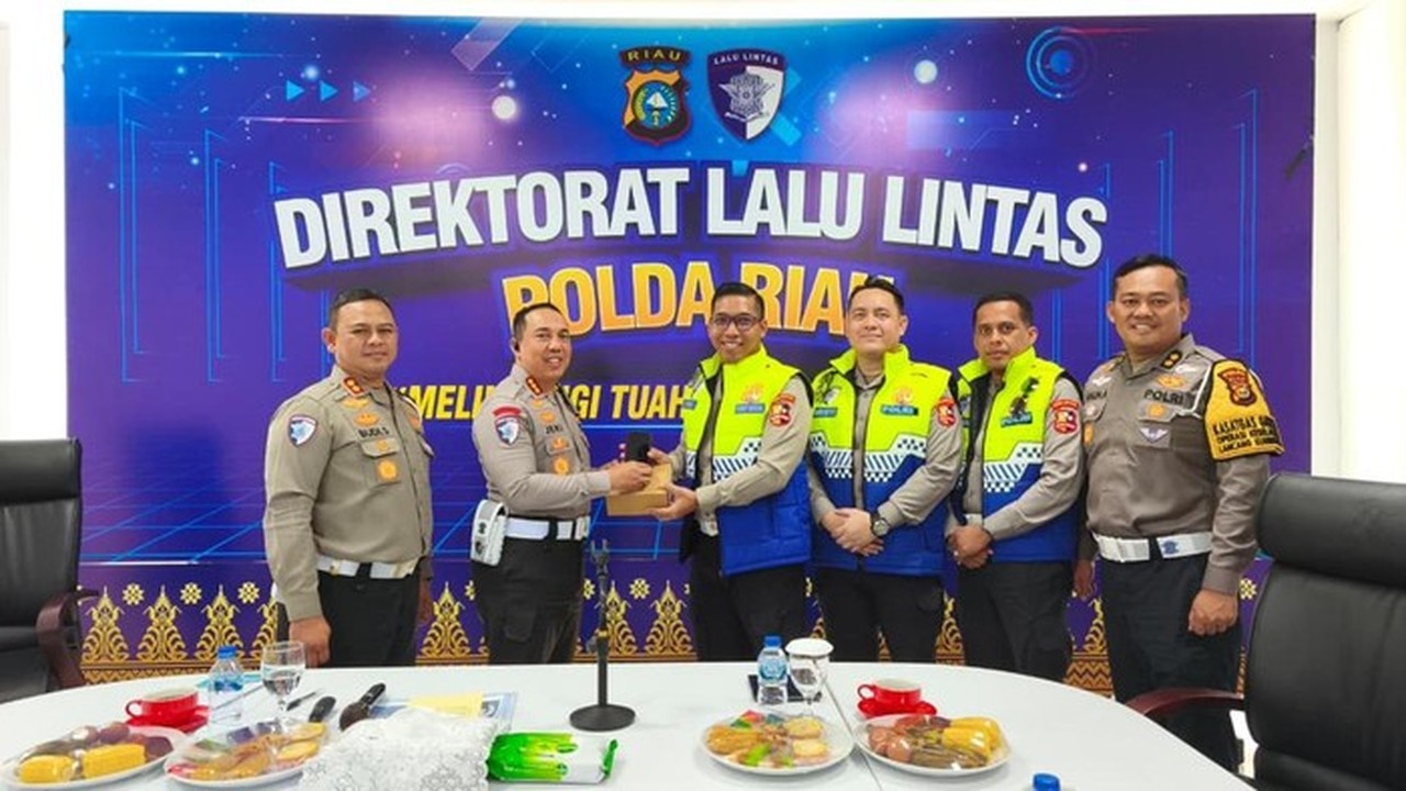 Korlantas Polri Perluas Pengawasan Digital ETLE Mobile Handheld di Polda Riau