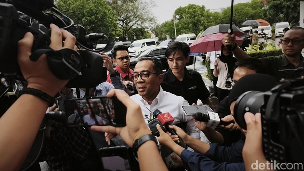 Prabowo Panggil Menteri KP dan Mendiktisaintek, Fokus Rapat: Pengolahan Mikro Sampah