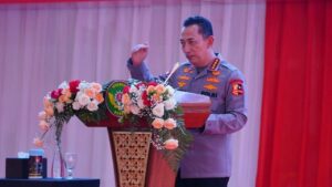 Kapolri Jenderal Listyo Sigit Ungkap 3 Tantangan Global 2 Tahun ke Depan: Geoekonomi, Misinformasi, Polarisasi