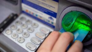 Dua Pelaku Ganjal ATM di Cempaka Putih Ditangkap, Raup Ratusan Juta Rupiah