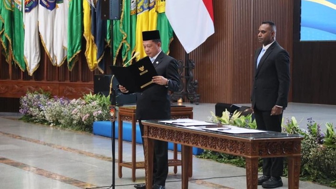 Mendagri Lantik 49 Pejabat, Tekankan Loyalitas dan Kinerja Tinggi untuk Dukung Presiden Prabowo