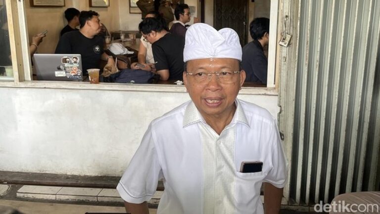 Prabowo Ingatkan Sampah Bali, Koster Janjikan Pembentukan Satgas Khusus