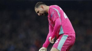 David Seaman Kritik Gianluigi Donnarumma: Rayakan Penyelamatan yang Benar-Benar Berarti