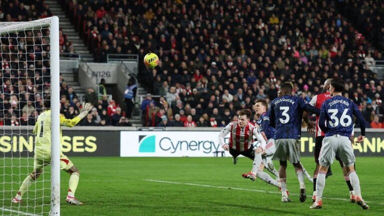 Senjata Makan Tuan: Gol Bola Mati Arsenal Justru Berbalik Menyerang The Gunners