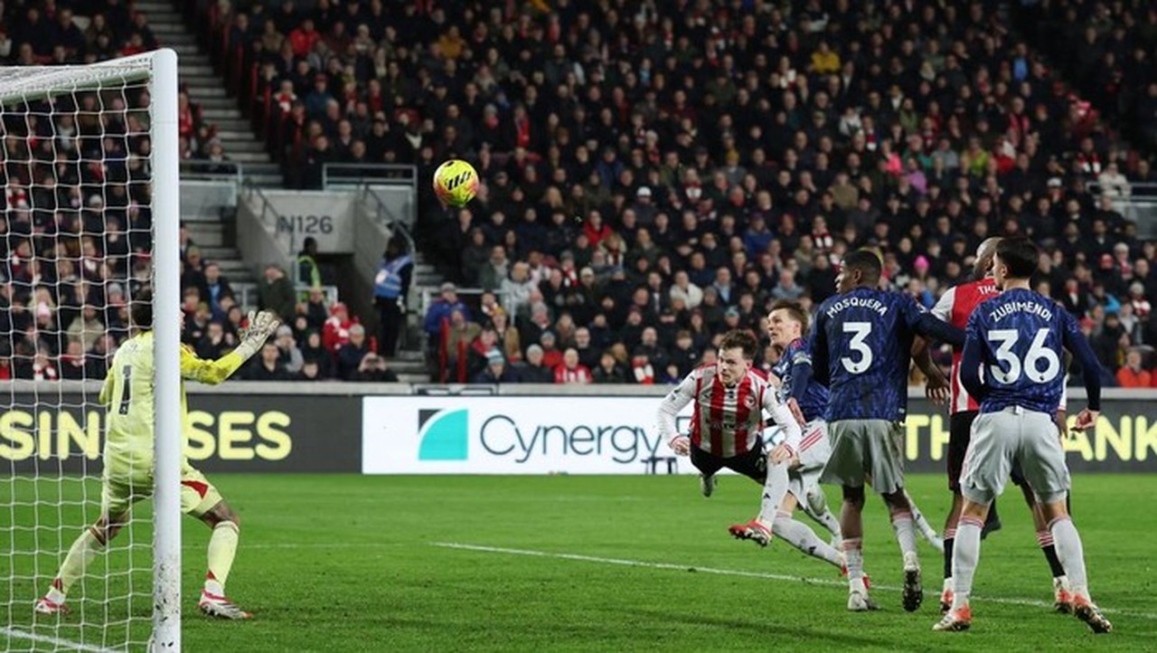 Senjata Makan Tuan: Gol Bola Mati Arsenal Justru Berbalik Menyerang The Gunners