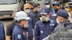 Menteri LHK Gugat Gudang Pestisida Pencemar Sungai Cisadane di Tangerang Selatan